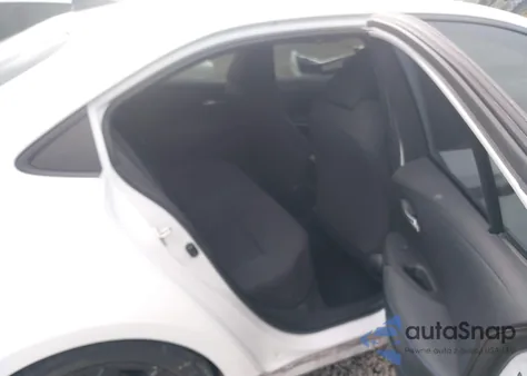 2022 Toyota Corolla Se Nightshade Edition z USA, uszkodzony, nr VIN 5YFS4MCE1NP103677